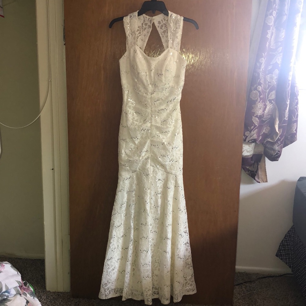 Cindy Collection Off-White/silver dress